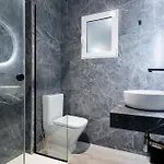 Apartman Secrets *